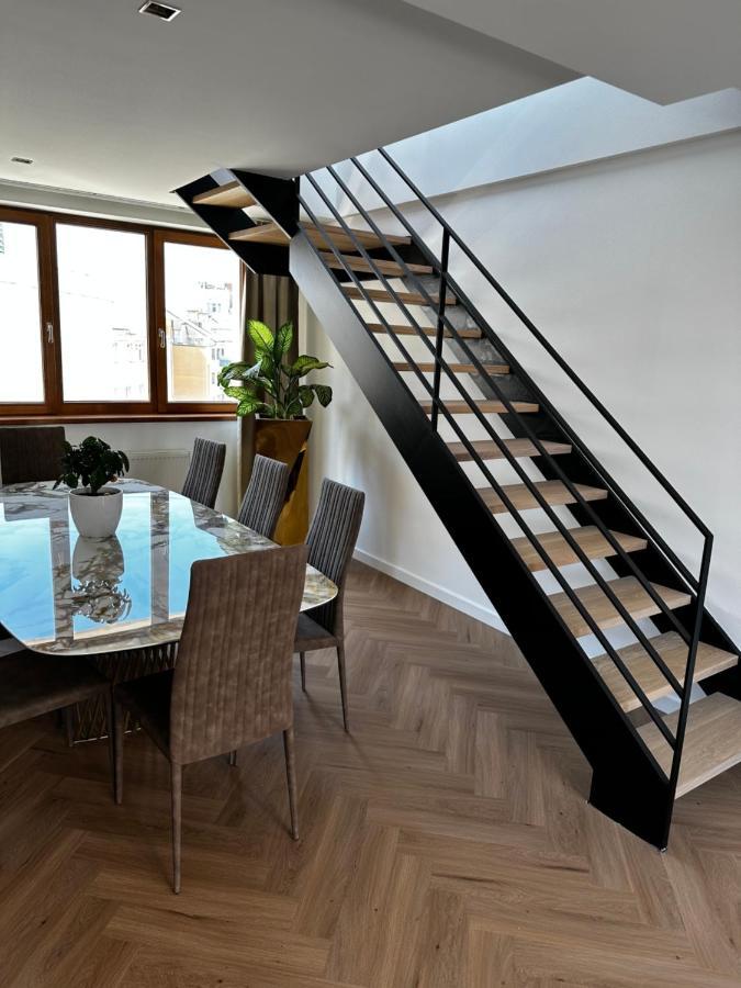 Luxury Penthouse At The Historical Centre With Free Parking Apartment Bratislava Exterior photo