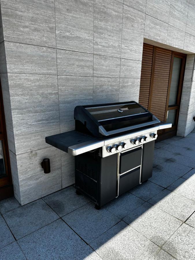 Luxury Penthouse At The Historical Centre With Free Parking Apartment Bratislava Exterior photo