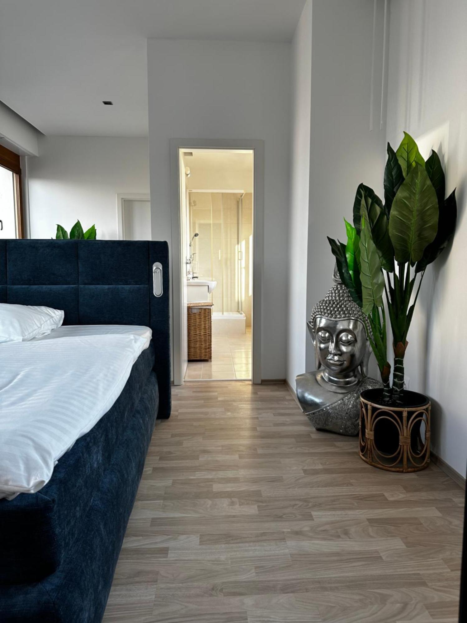 Luxury Penthouse At The Historical Centre With Free Parking Apartment Bratislava Exterior photo